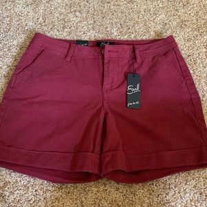 Earl Maroon Jean Shorts